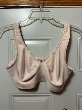 Soft Light Pink Wireless Comfort Bra‎ L